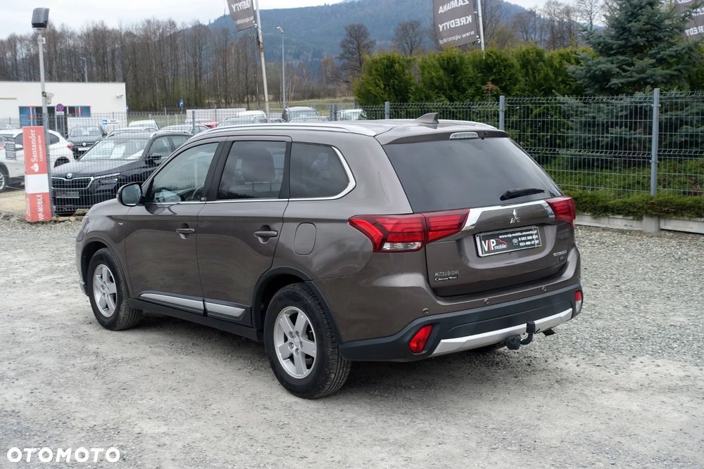 Mitsubishi Outlander 2.2 DI-D 4WD Intense - 7