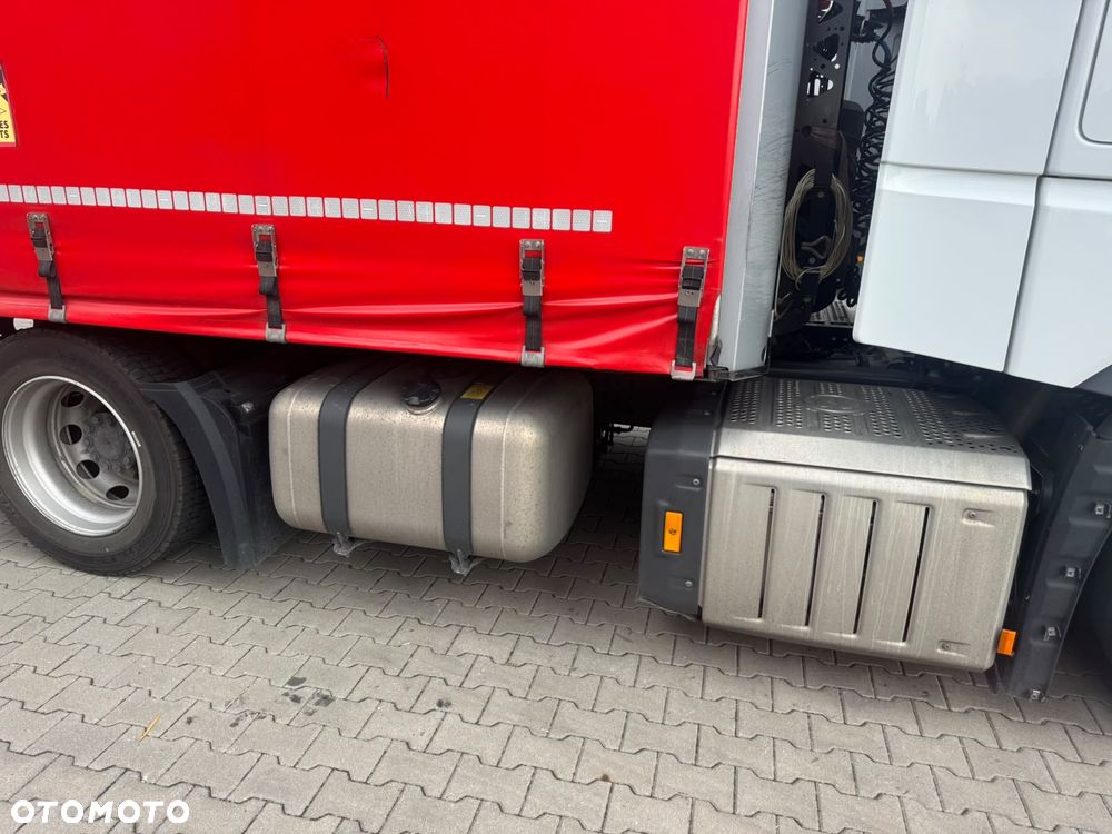 Mercedes-Benz ACTROS - 23