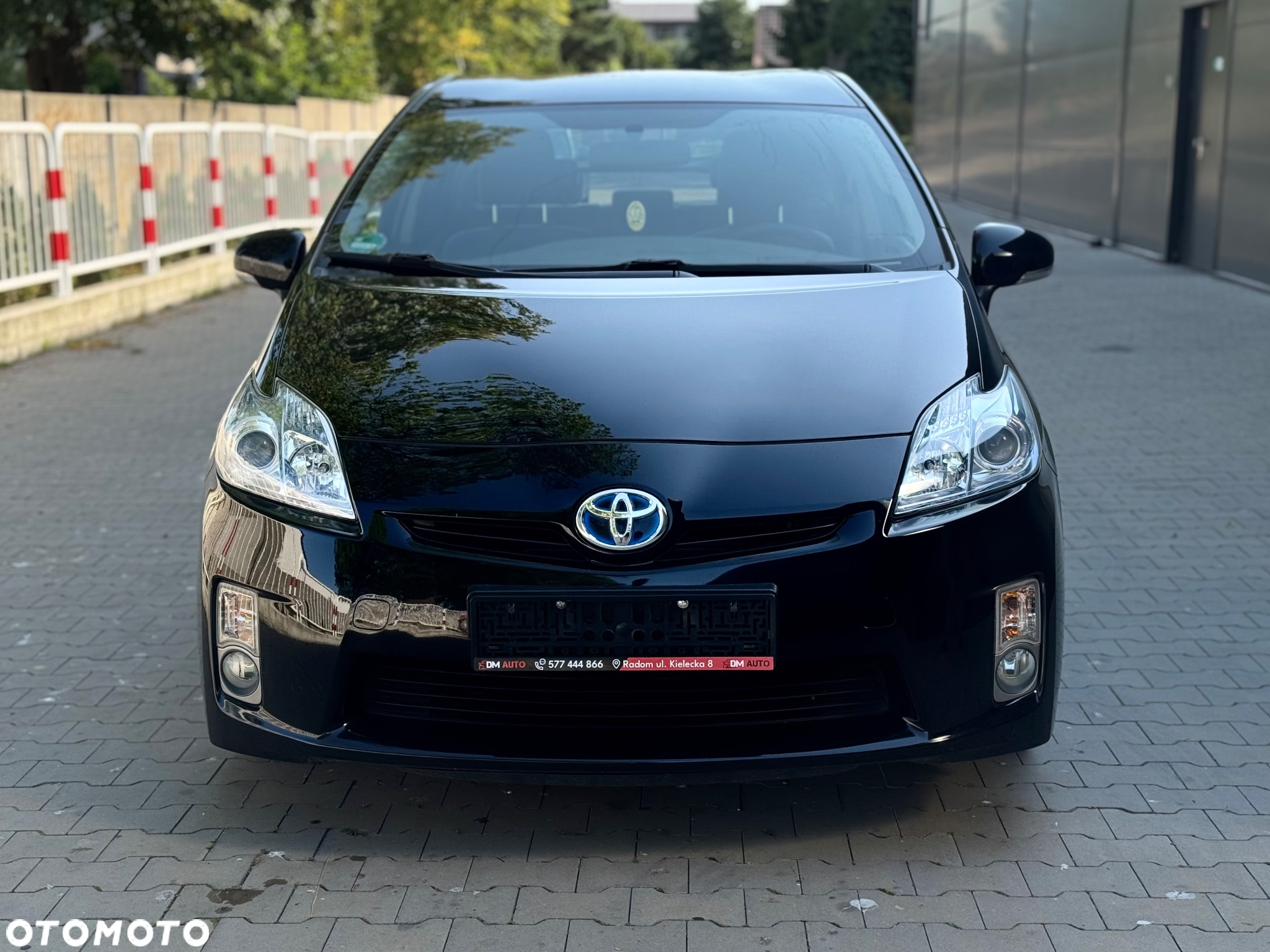 Toyota Prius - 3