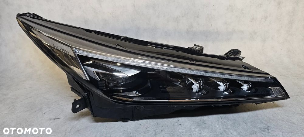 PRAWA LAMPA FULL LED MG HS 11655203 - 1