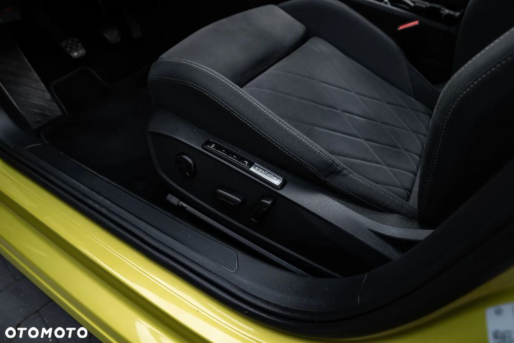 Volkswagen Golf - 10