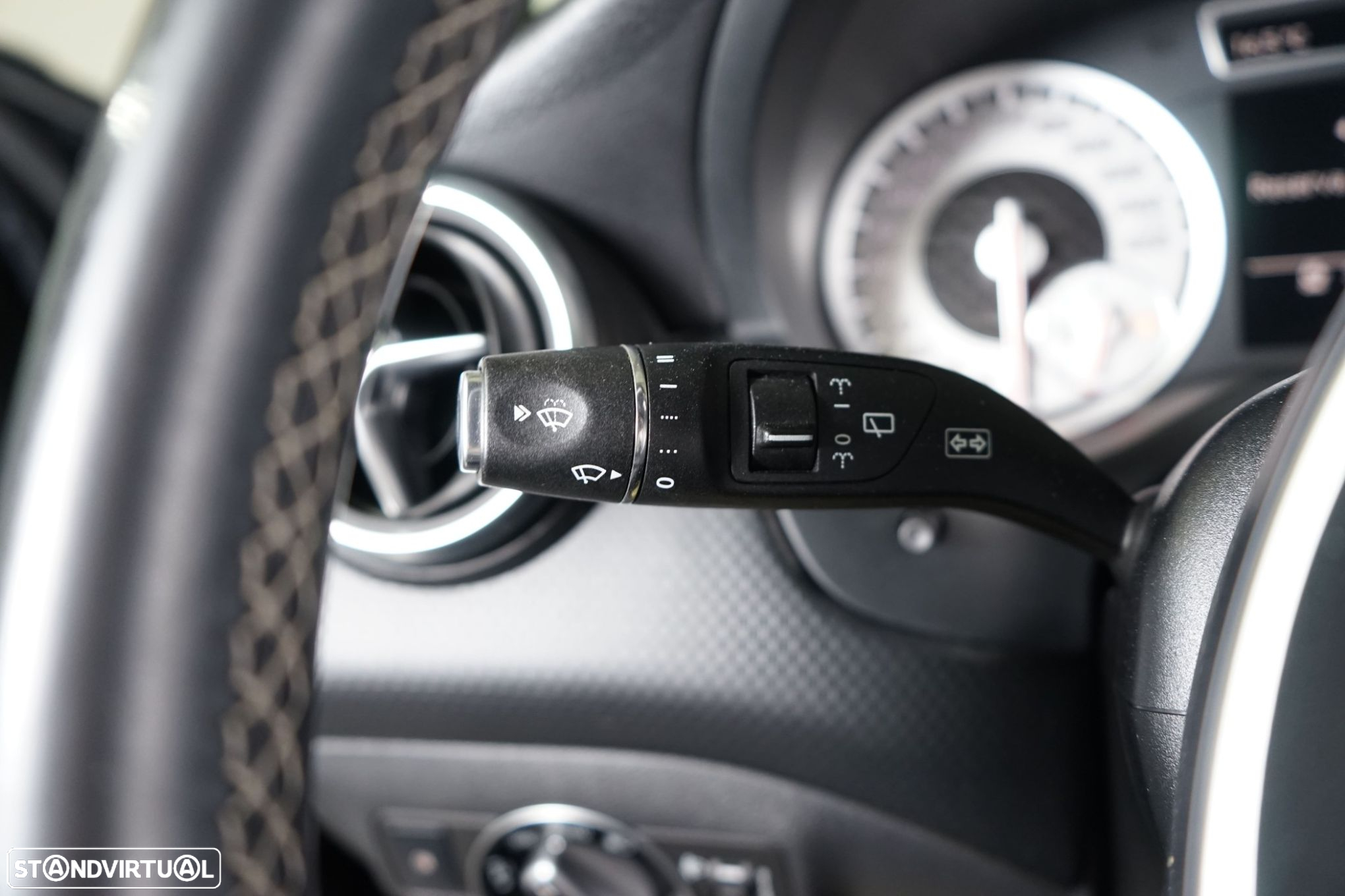 Mercedes-Benz A 180 CDI AMG Line - 25