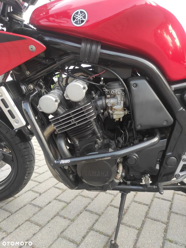 Yamaha FZS - 9