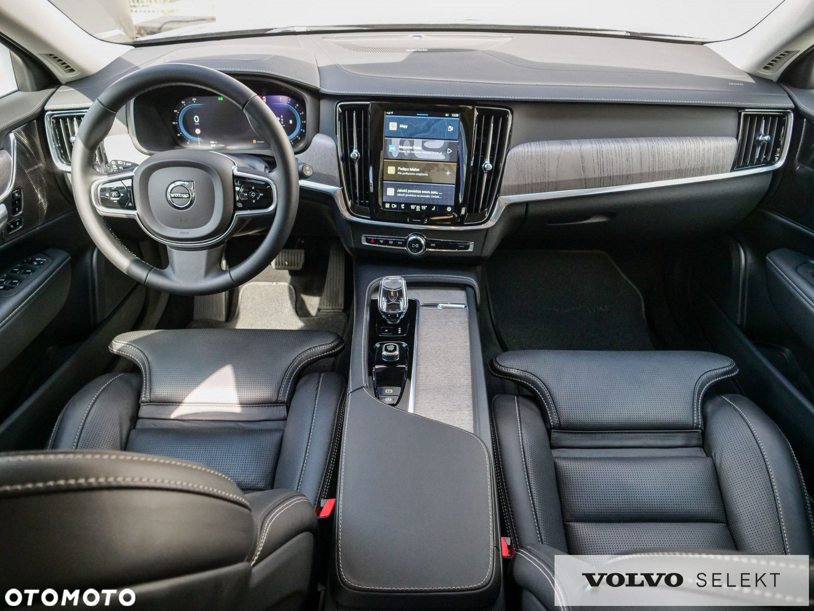 Volvo V90 Cross Country - 19