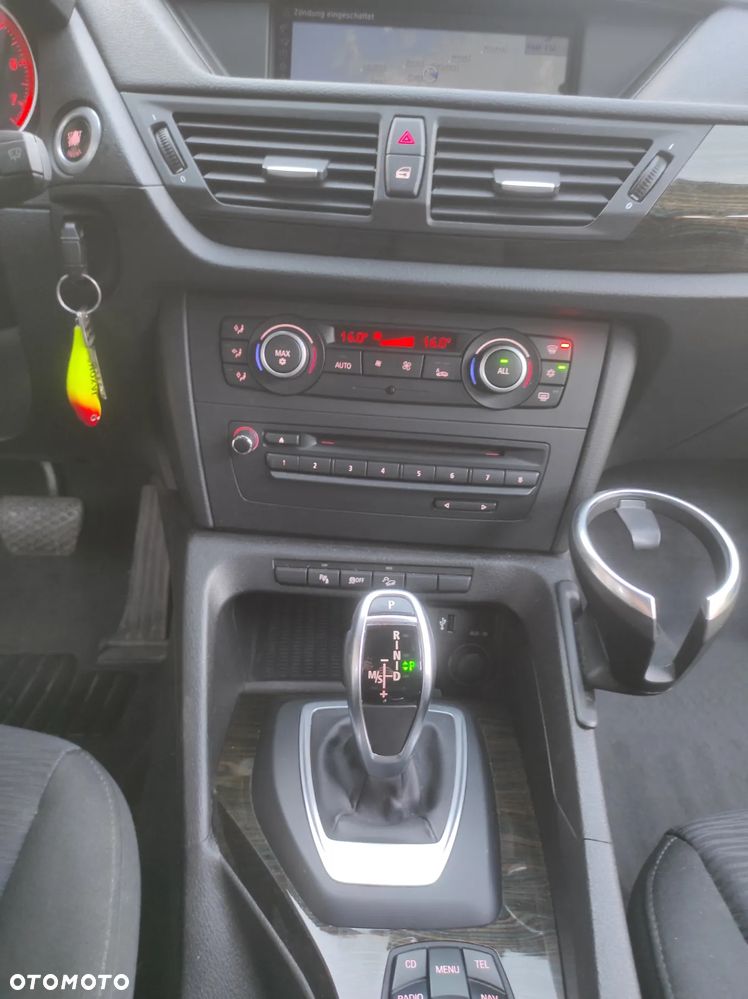 BMW X1 xDrive28i - 2