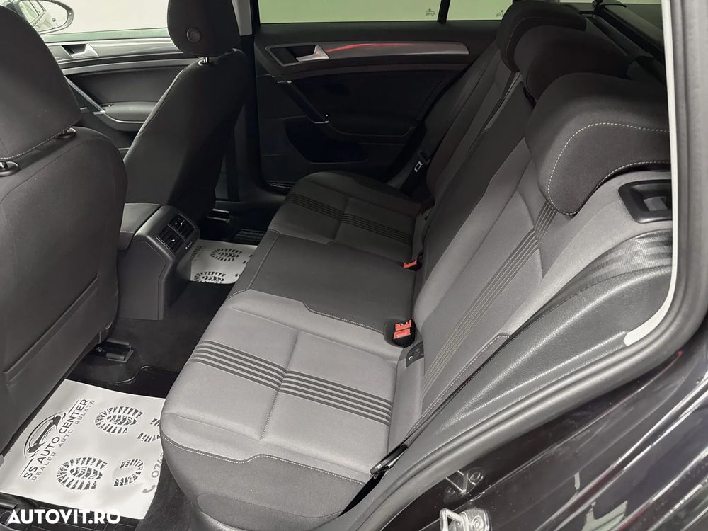 Volkswagen Golf 1.6 TDI BlueMotion Technology Allstar - 17