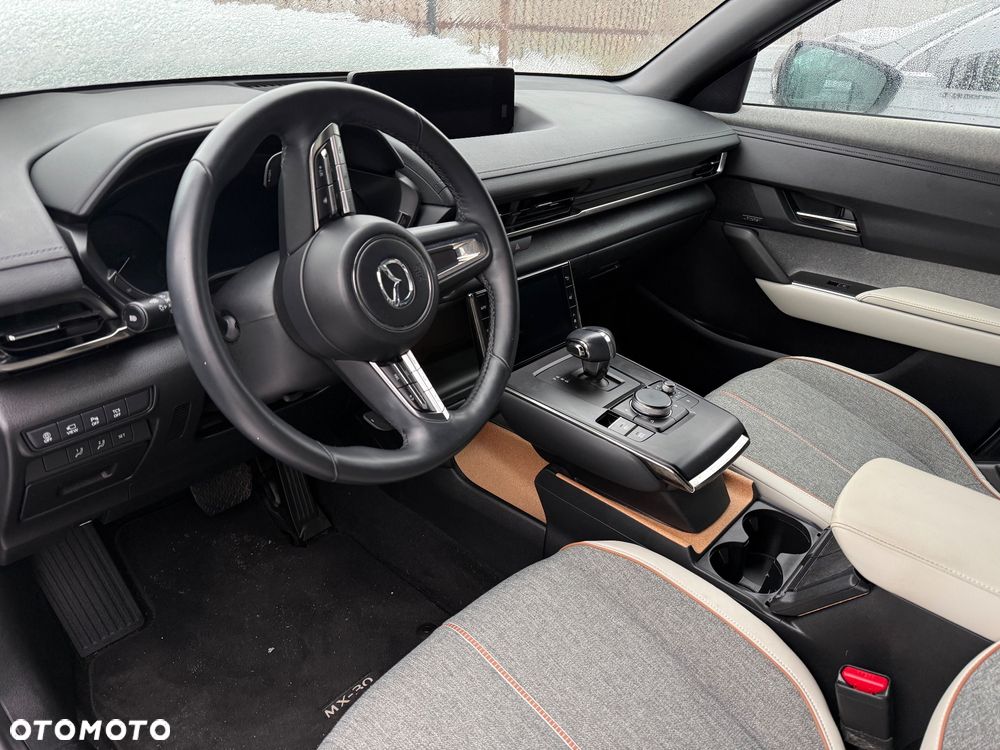 Mazda MX-30 35.5kWh Makoto - 11
