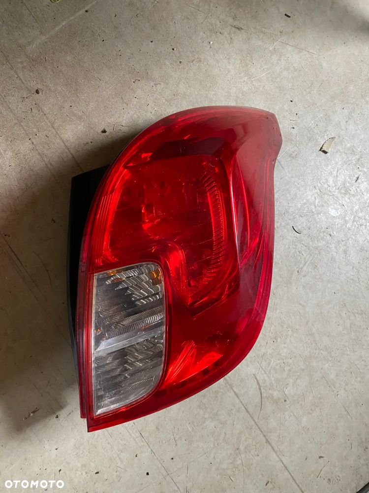 Opel Mokka lampa prawy tył.