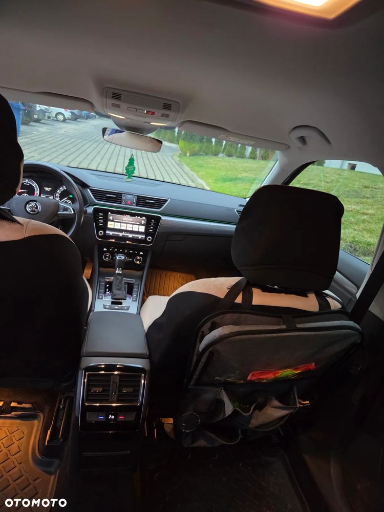 Skoda Superb 2.0 TDI DSG Ambition - 10