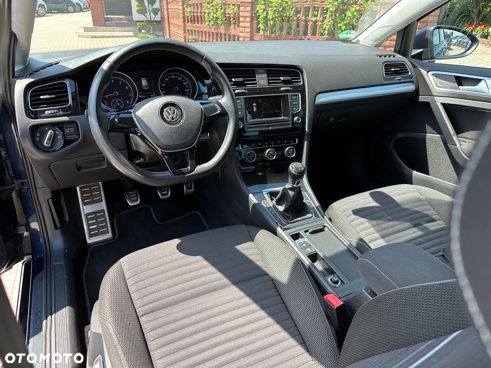 Volkswagen Golf - 7