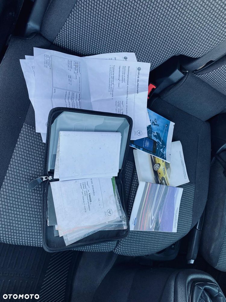 Ford CONNECT - 28