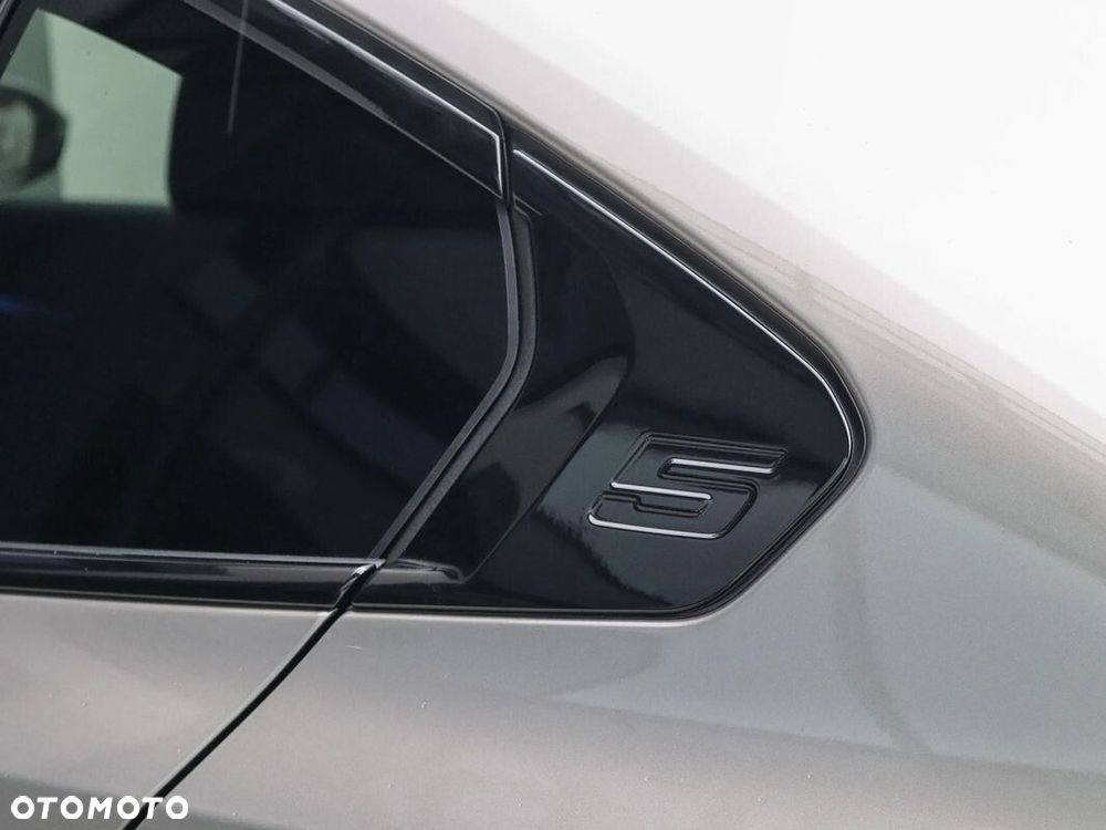 BMW Seria 5 - 25