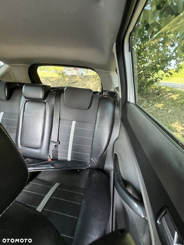 Ford Kuga 2.0 TDCi Titanium FWD - 7