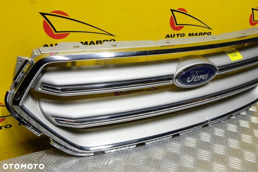 FORD ESCAPE 2017-2019 GRILL ATRAPA PRZÓD USA - 6
