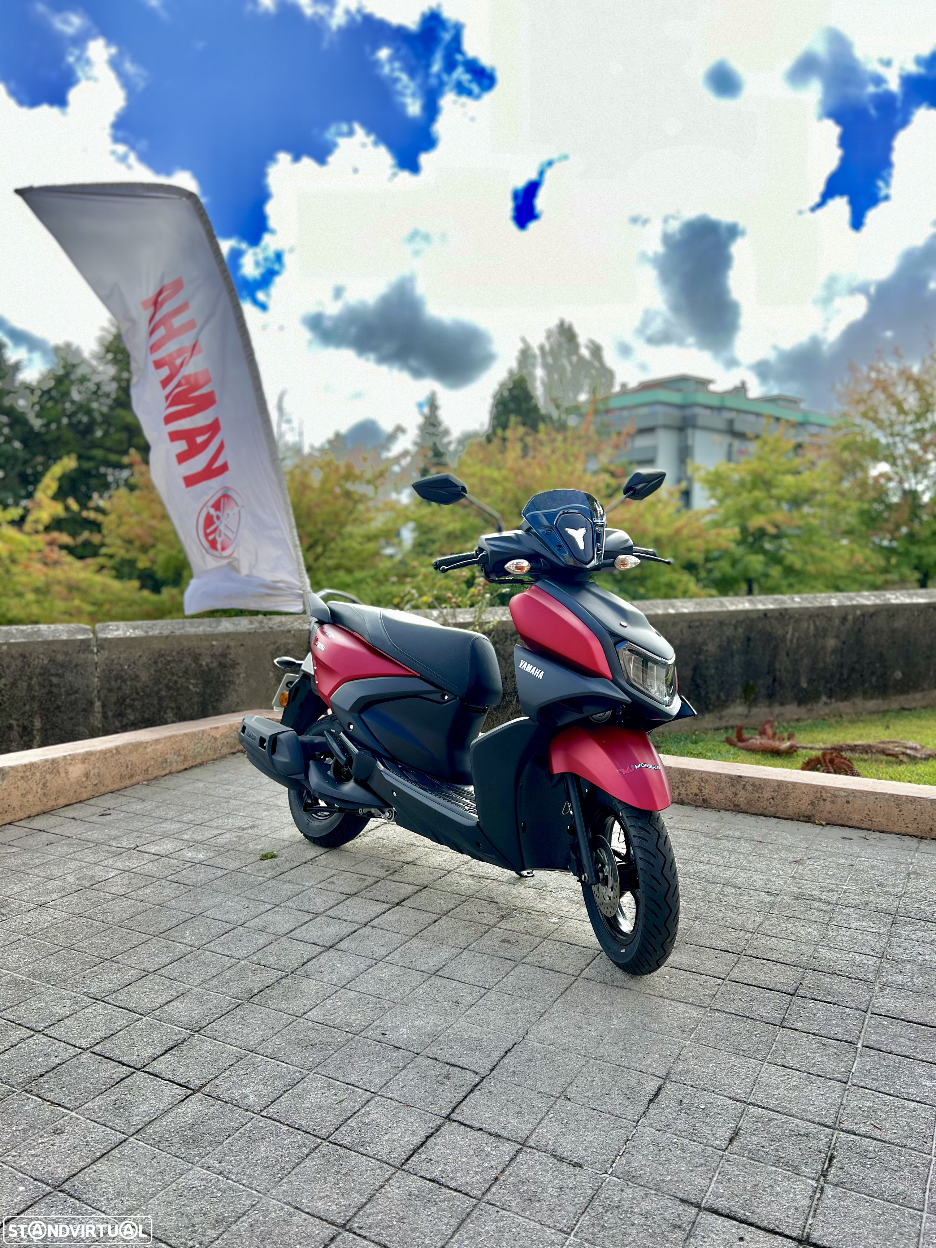 Yamaha RayZR - 1