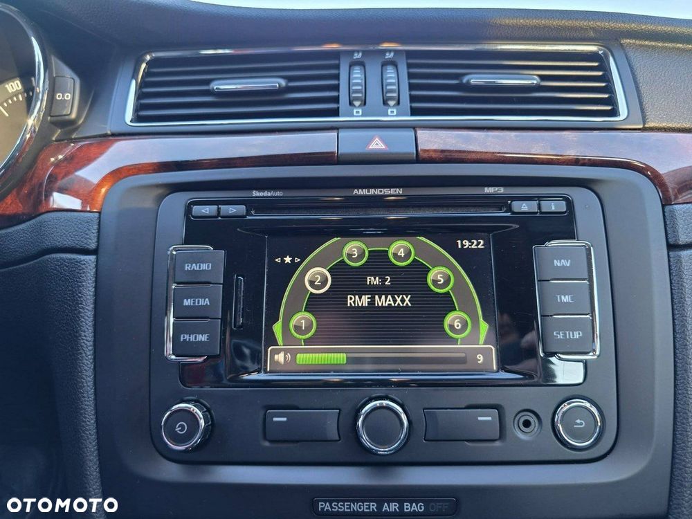 Skoda Superb 1.8 TSI DSG Elegance - 22