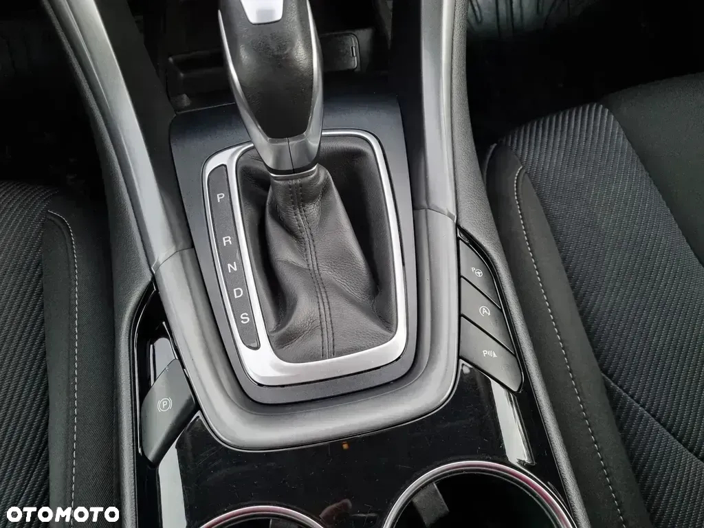 Ford Mondeo 2.0 TDCi Titanium PowerShift - 22
