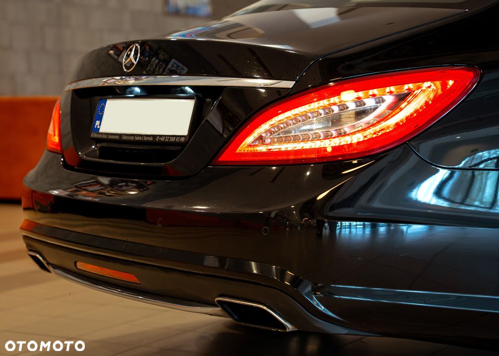 Mercedes-Benz CLS 500 4-Matic BlueEff - 10
