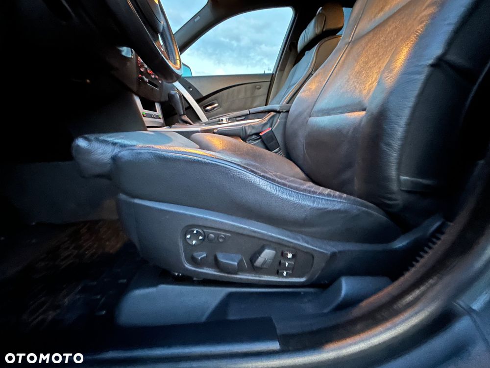 BMW Seria 5 - 32