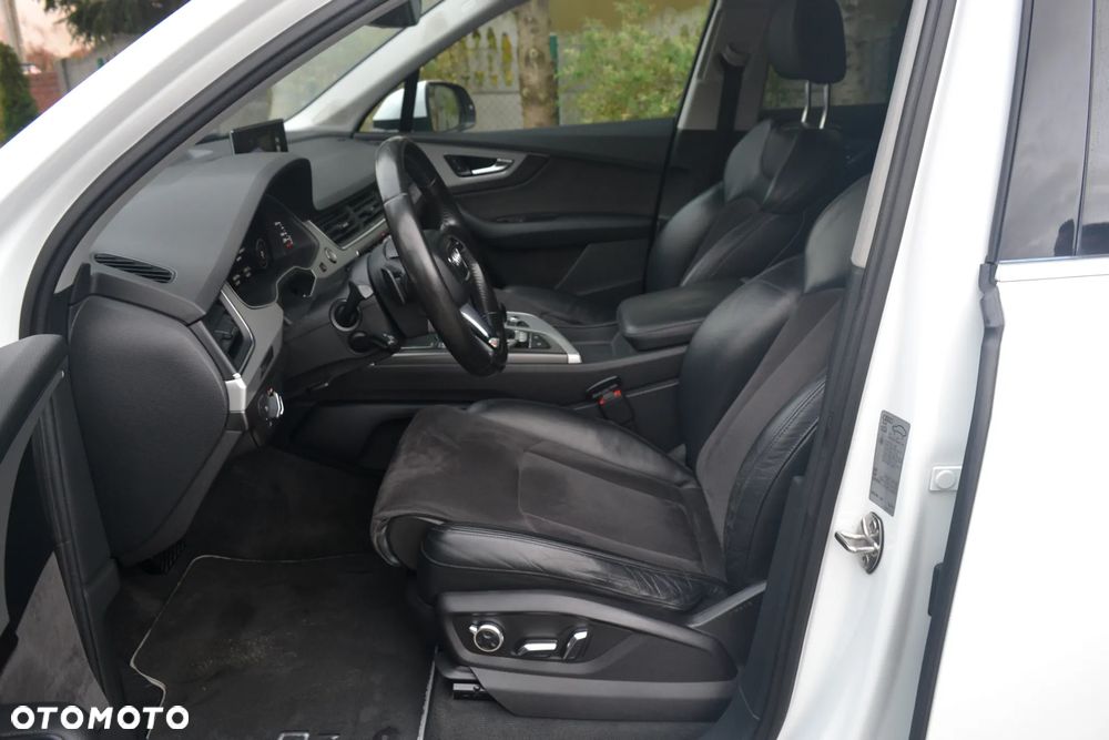 Audi Q7 - 6