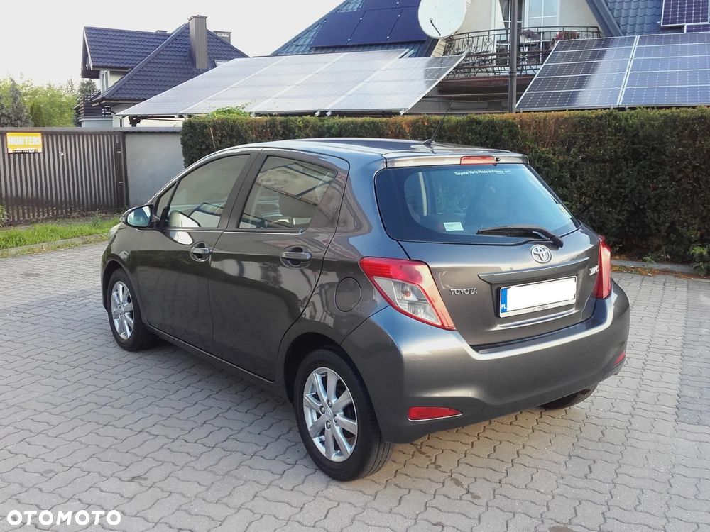 Toyota Yaris - 11