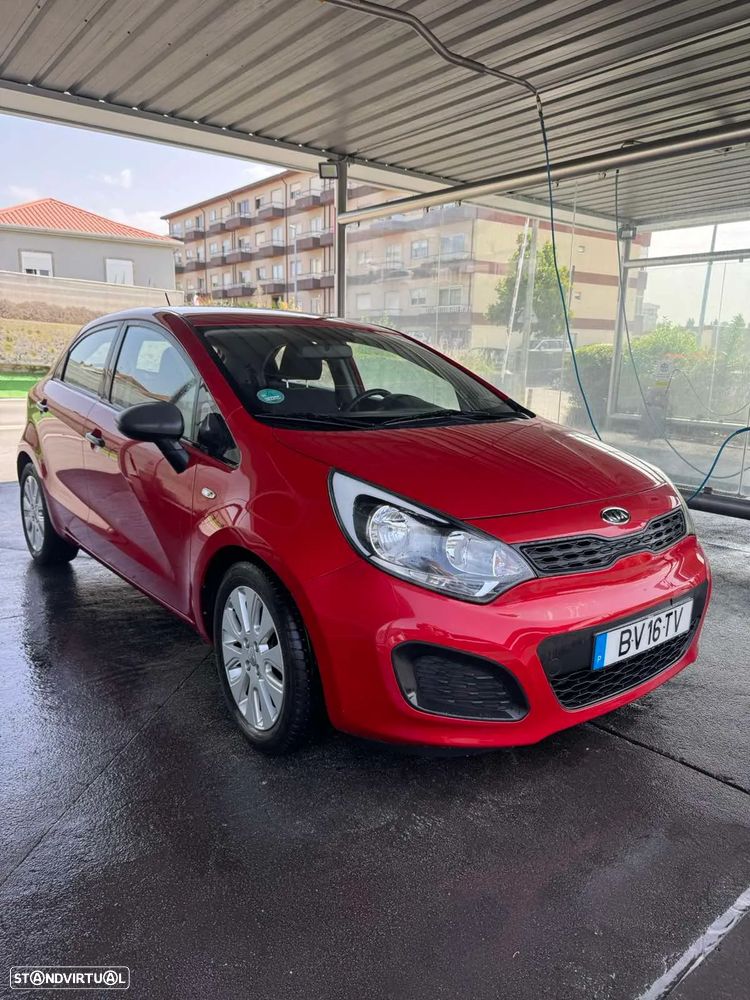 Kia Rio 1.4 Dream Team Edition - 2