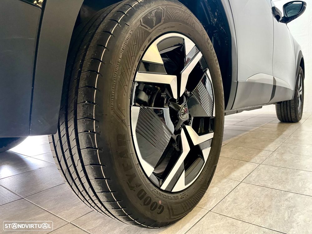 Peugeot 2008 1.2 Hybrid Allure e-DCS6 - 16