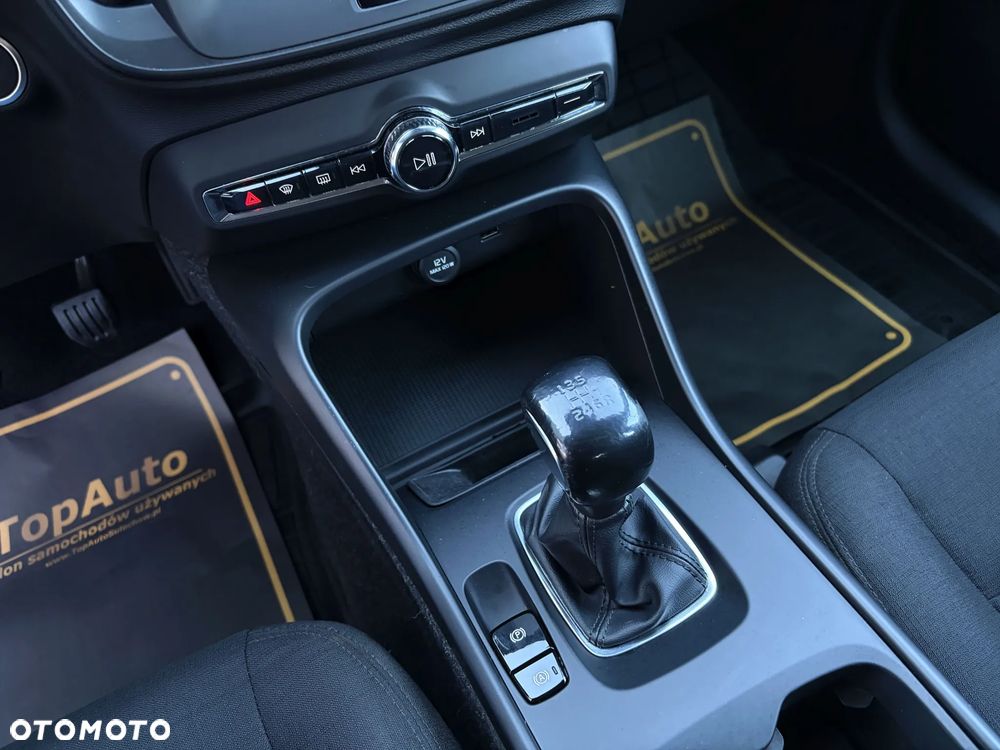 Volvo XC 40 - 30