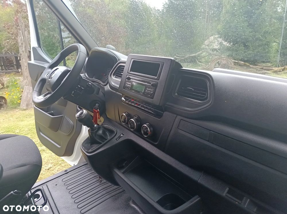 Renault Master - 25