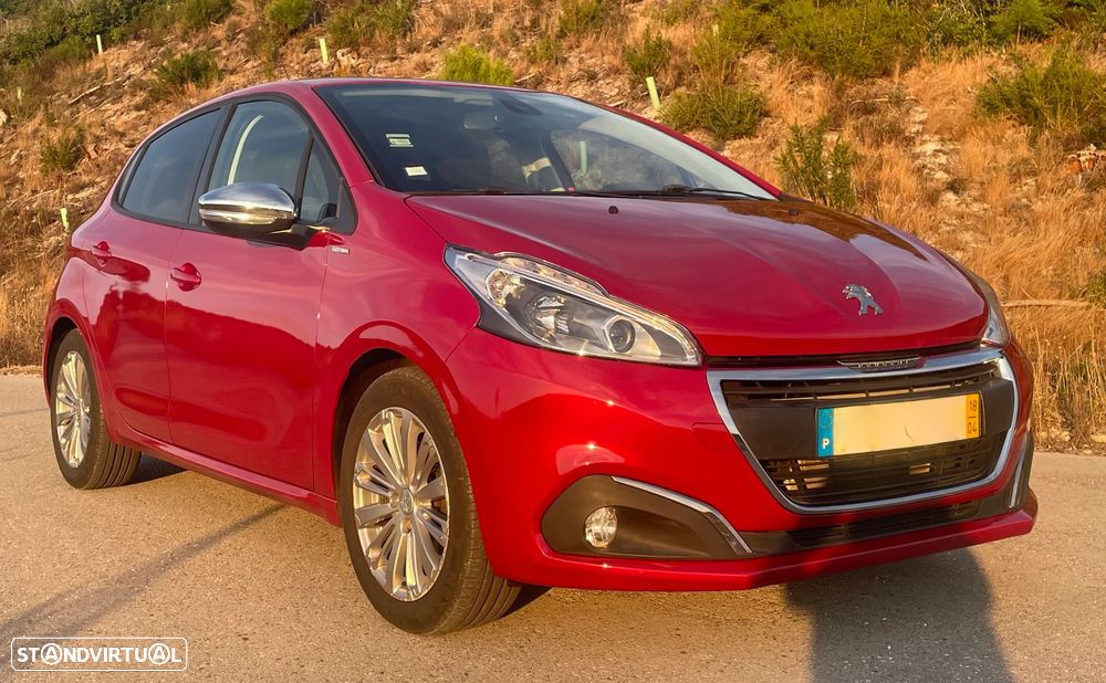 Peugeot 208 1.2 PureTech Style - 1