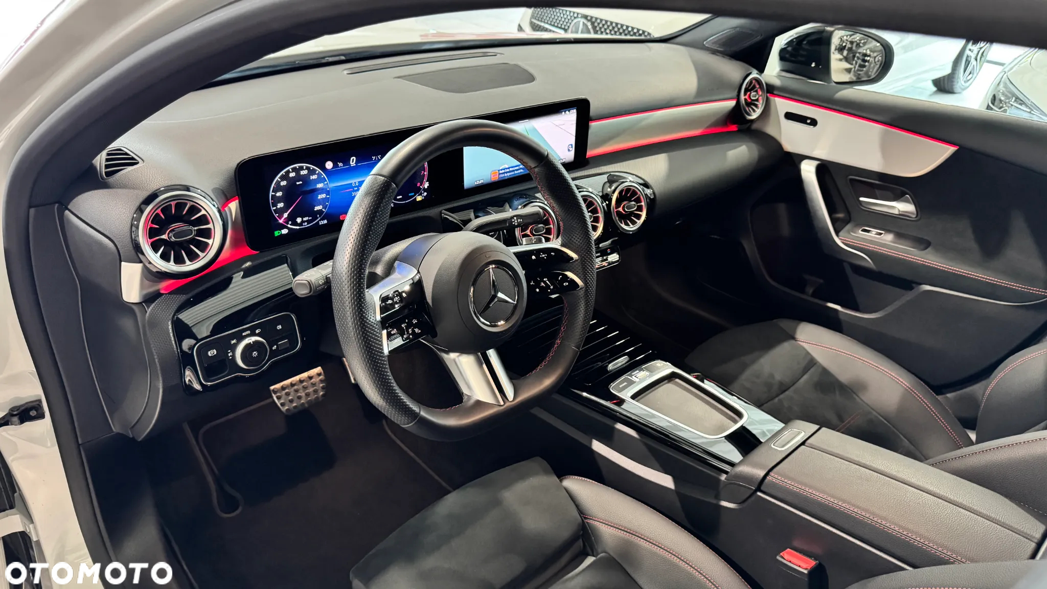 Mercedes-Benz Klasa A 200 AMG Line 7G-DCT - 12