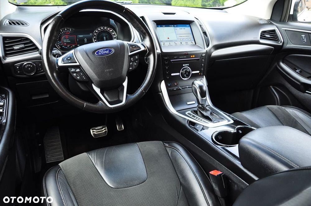 Ford Edge 2.0 TDCi Bi-Turbo 4x4 Titanium - 37