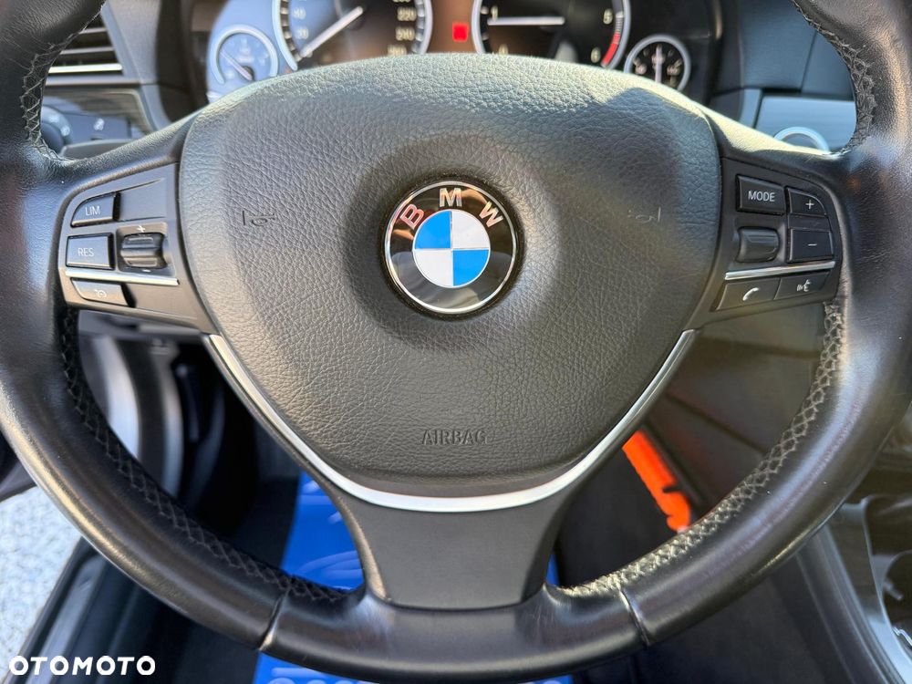 BMW Seria 5 518d Luxury Line - 22