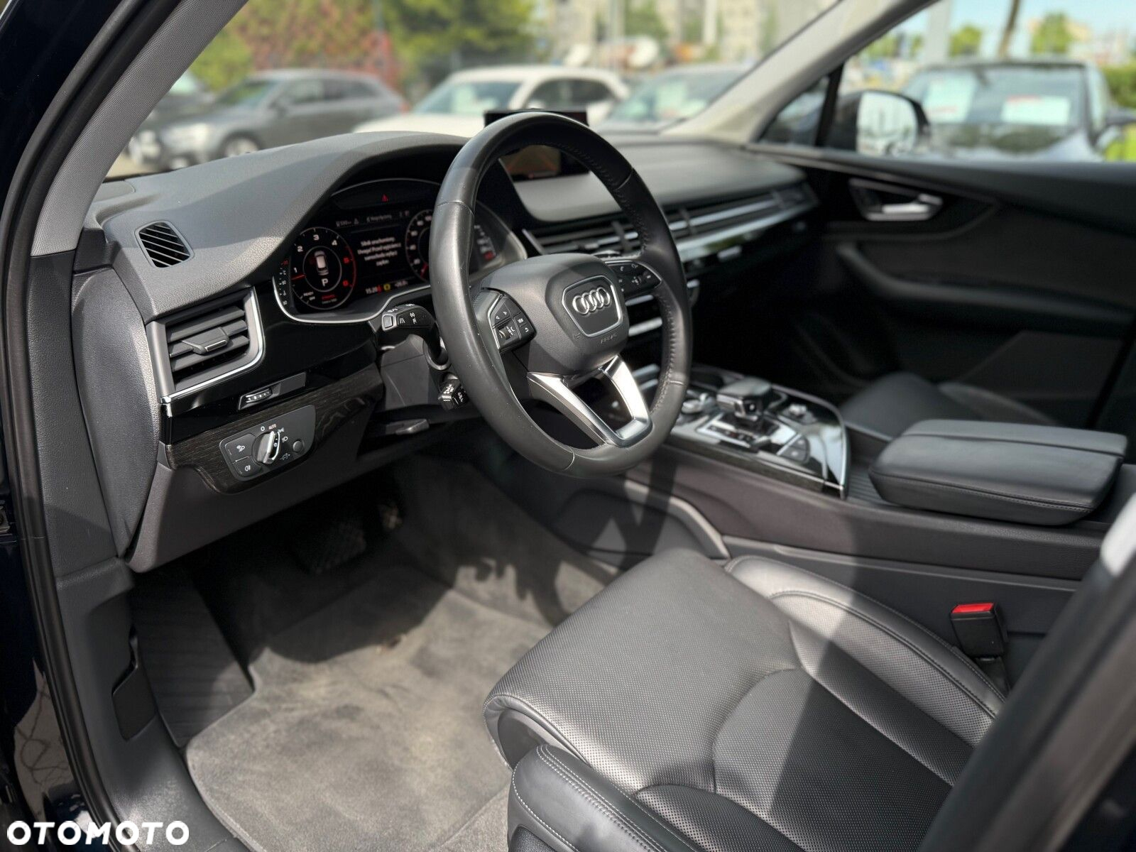 Audi Q7 - 10