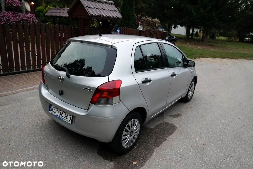 Toyota Yaris 2009 photo 5