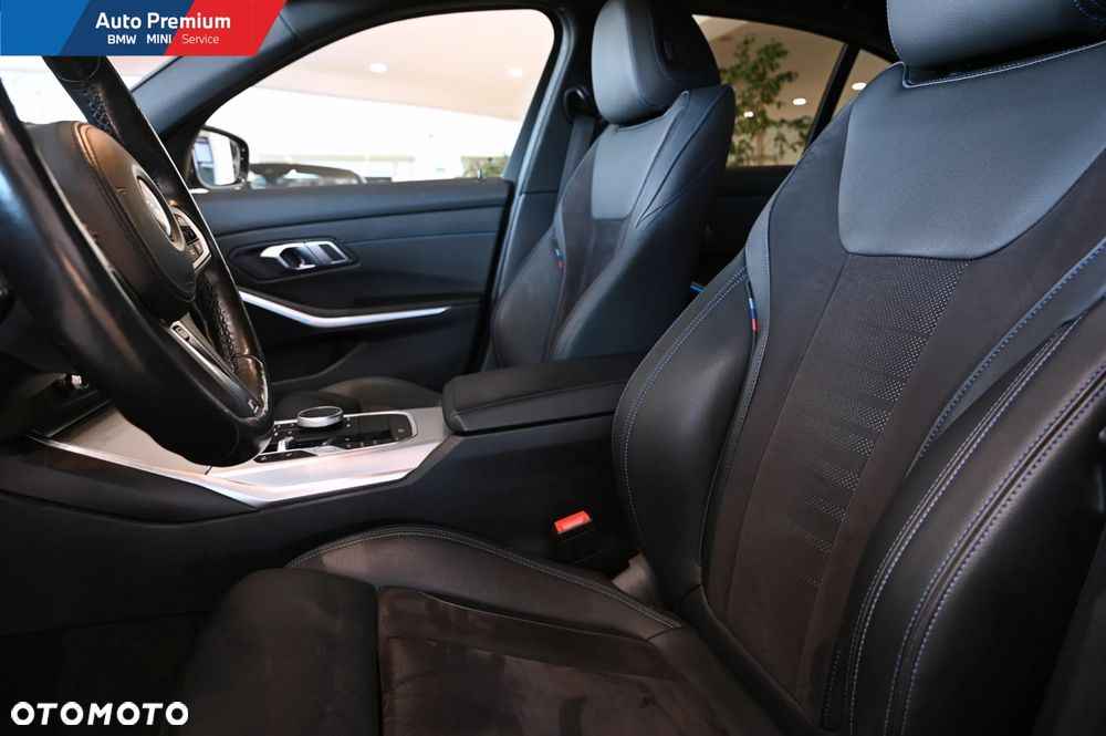 BMW Seria 3 320d xDrive mHEV - 11