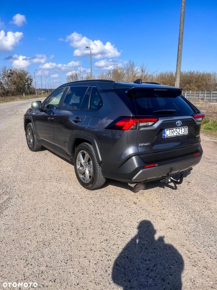 Toyota RAV4 - 5