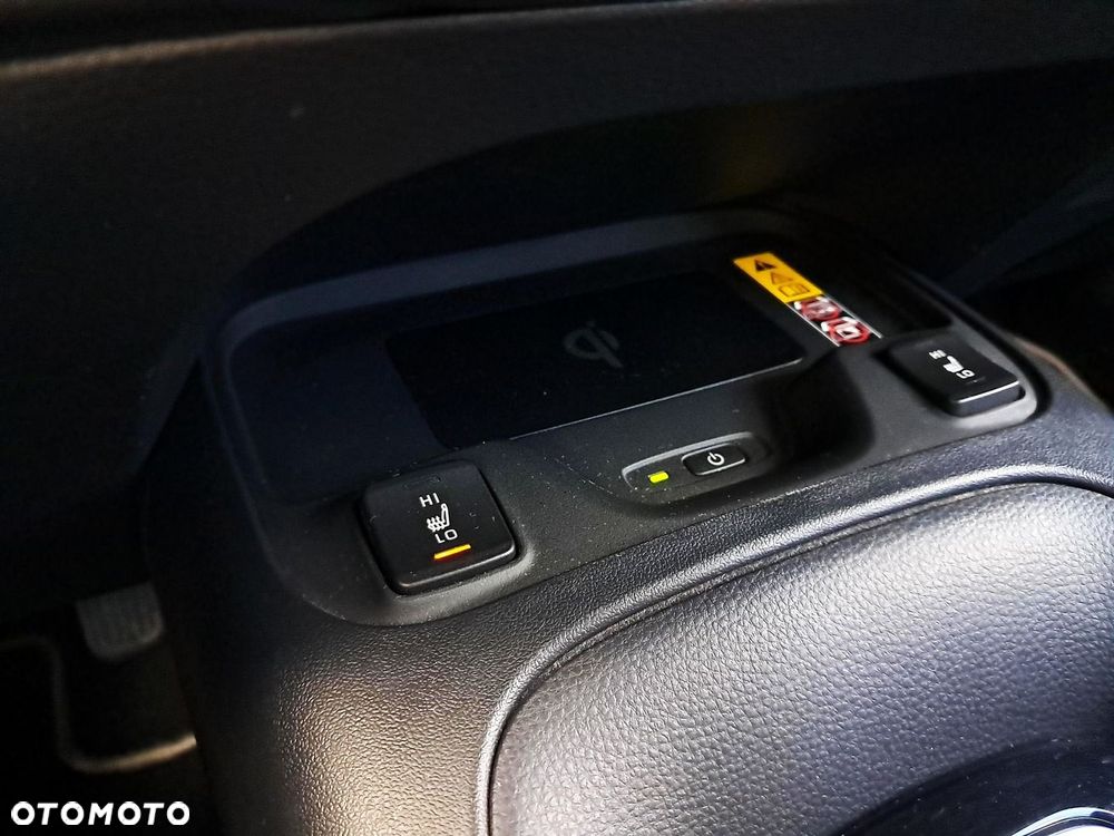 Toyota Corolla 1.8 Hybrid Comfort - 20