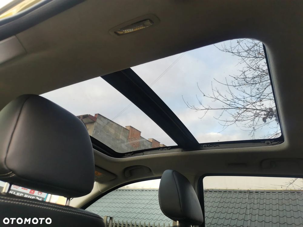 Suzuki SX4 S-Cross 1.6 Premium 4WD - 12