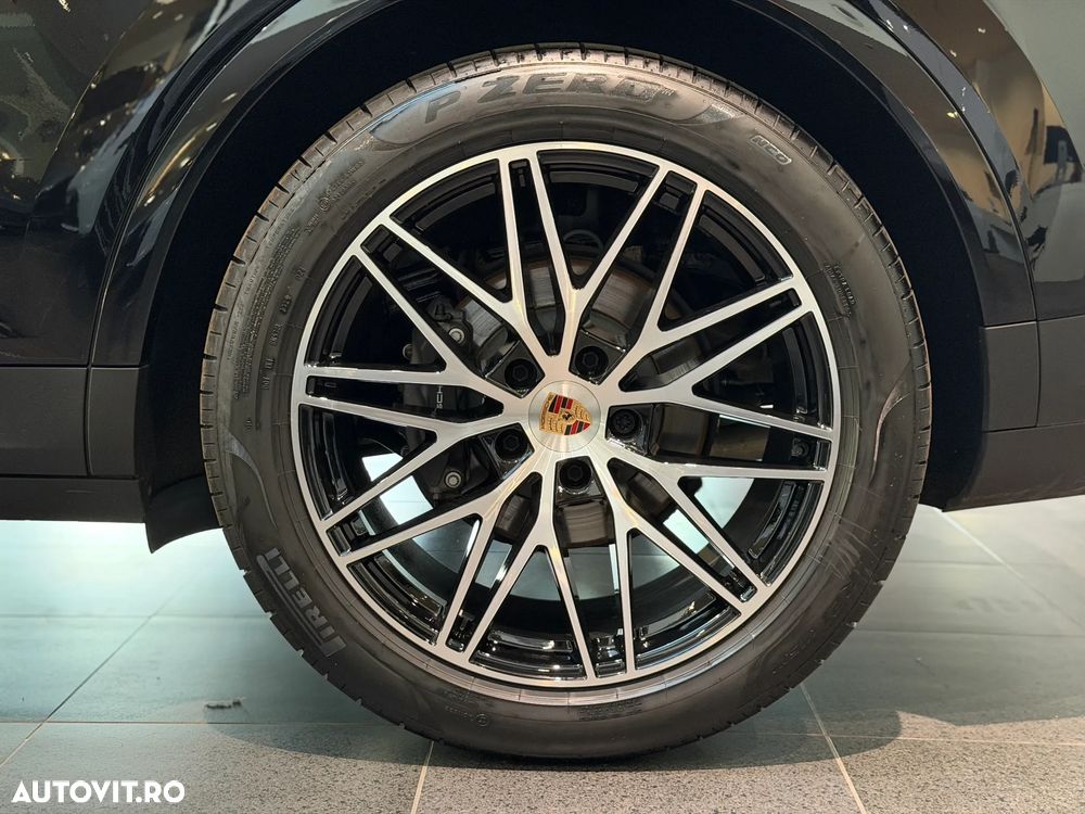 Porsche Cayenne Standard - 13