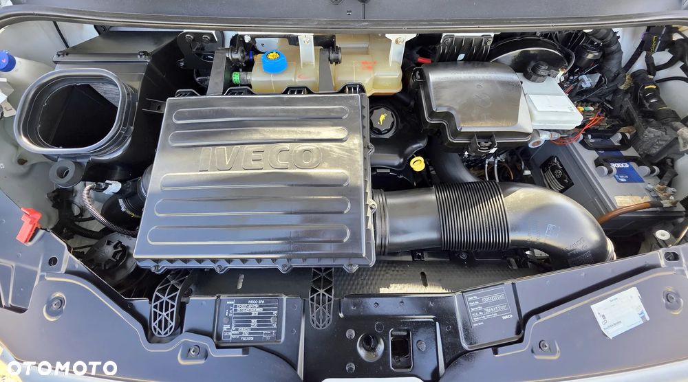 Iveco 35S13 2,3 HPI 130 KONNA SKRZYNIA 4,2M WEBASTO - 17