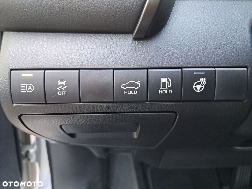 Toyota Camry 2.5 Hybrid Executive CVT - 21