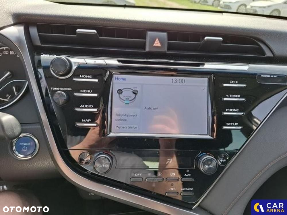 Toyota Camry - 30