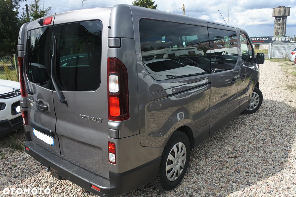 Renault Trafic Grand 2.0 dCi - 3