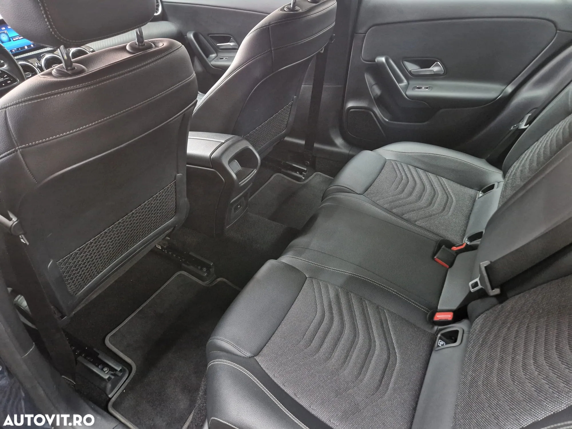 Mercedes-Benz A 180 d 8G-DCT - 25