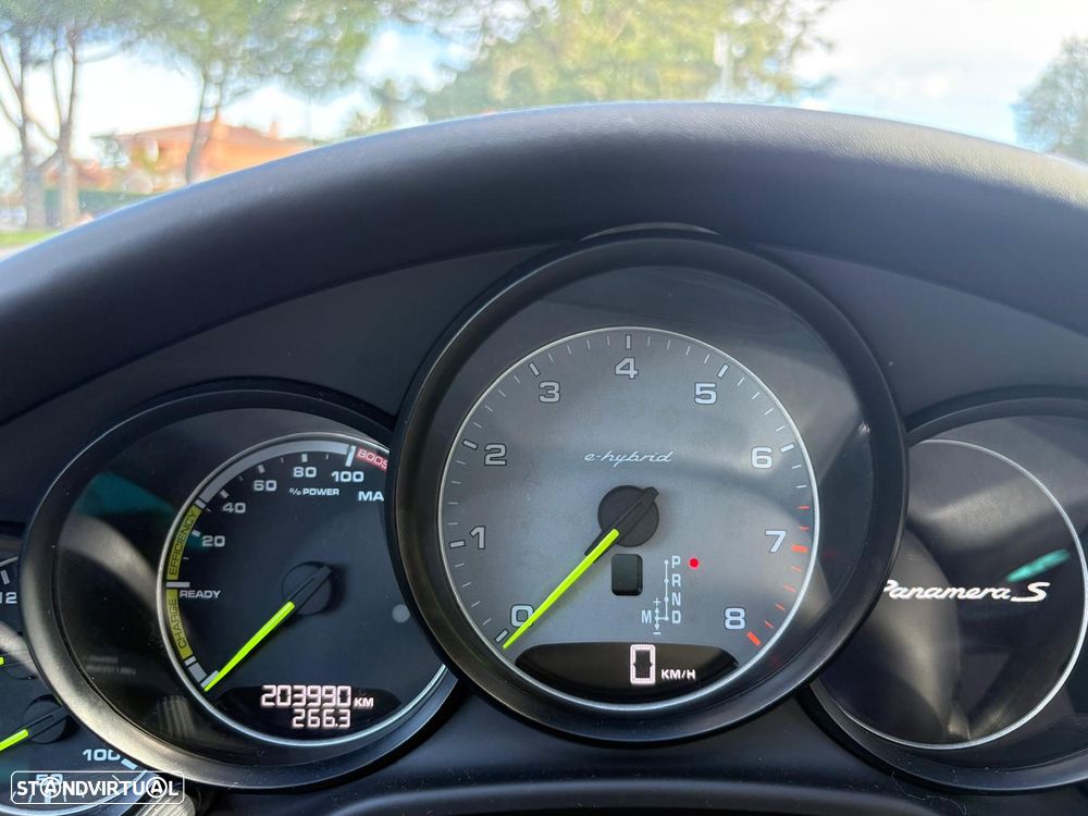 Porsche Panamera S Hybrid - 10