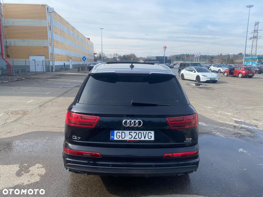 Audi Q7 - 12