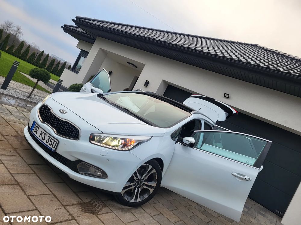 Kia Ceed 1.6 CRDi 128 Platinum Edition - 31
