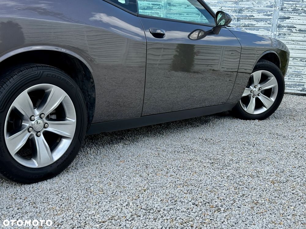 Dodge Challenger 3.6 SXT - 30