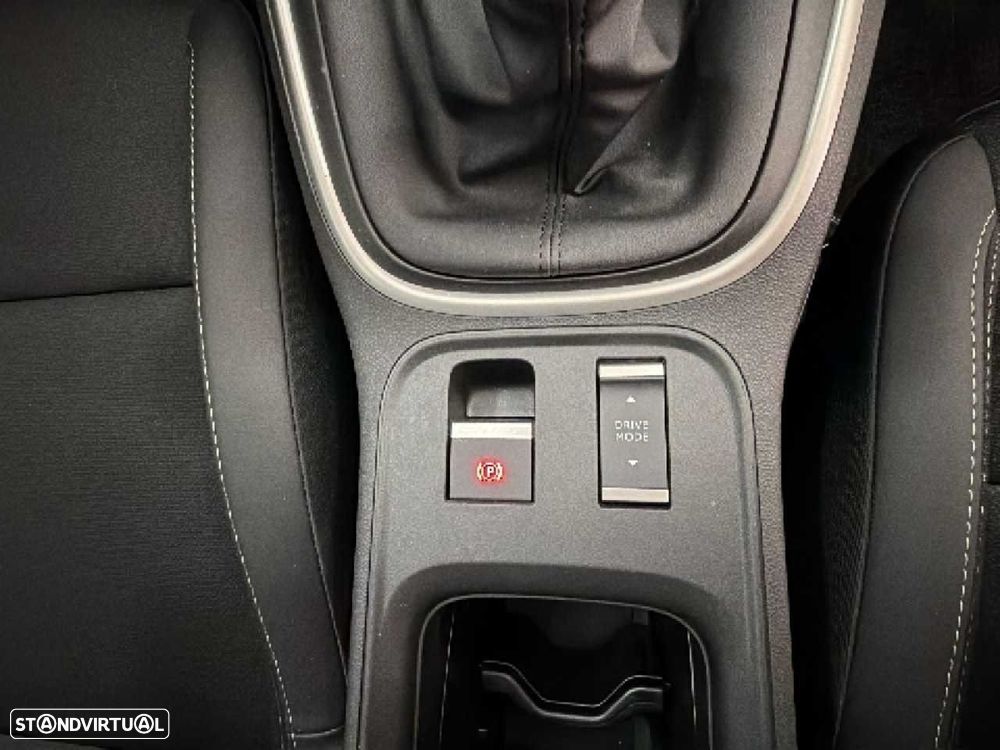 Jeep Avenger 1.2 GSE T3 Altitude - 14